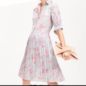 Banana Republic Grey Pink Size 4 pleated dress